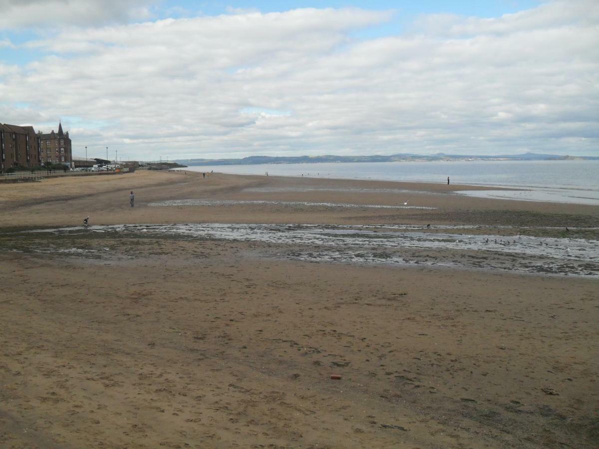 Edinburgh Beach View Apartment Eksteriør bilde